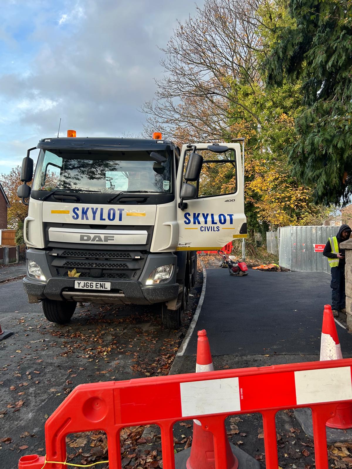 Skylot Civils DAF grab lorry